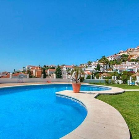 Beautiful 3 Bedroom Townhouse In Urb. Tropicana, Nerja Exterior foto